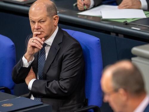 DW: Scholz i Merz u Bundestagu započeli predizbornu kampanju