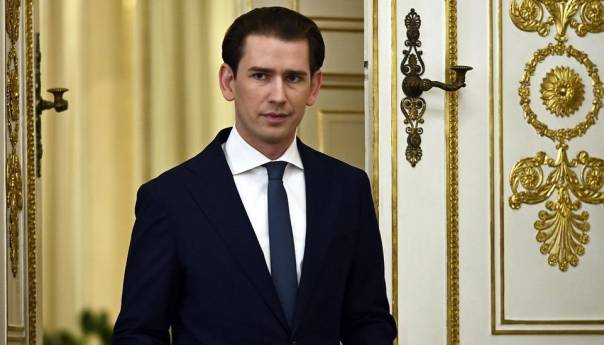 DW: Sebastian Kurz - i ovaj car je gol