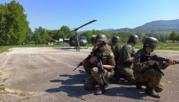 DW: Vojna inferiornost BiH u odnosu na susjede