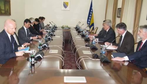 Džaferović ambasadorima Kvinte: Ne pristajemo na ultimatume