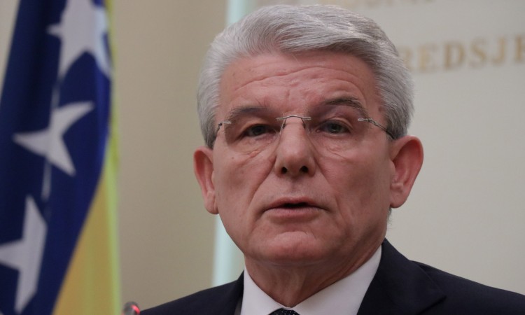 Džaferović čestitao Bidenu preuzimanje dužnosti