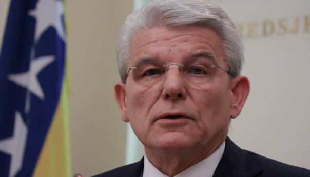 Džaferović čestitao Bidenu preuzimanje dužnosti