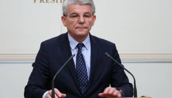Džaferović čestitao Rukometnoj reprezentaciji BiH plasman na EP