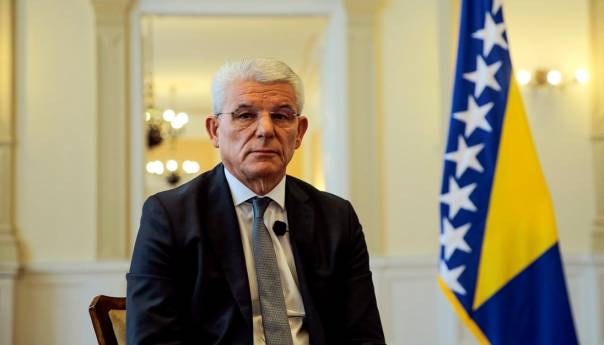 Džaferović: Dodik mora otići s političke scene