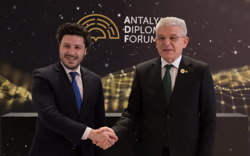 Džaferović i Abazović u Antaliji o stabilnosti regiona