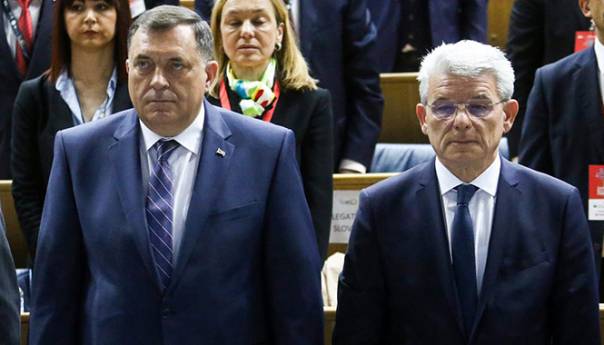 Džaferović i Dodik na Diplomatskom forumu u Turskoj