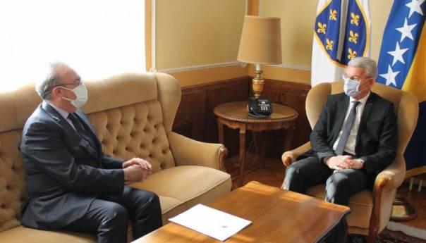 Džaferović i Koç razgovarali o daljnjem jačanju saradnje BiH i Turske