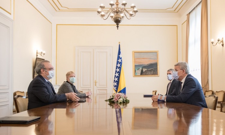 Džaferović i Koç razgovarali o regionalnoj saradnji i ekonomskim projektima