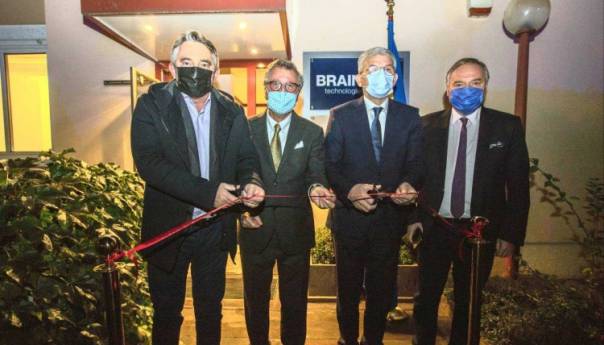 Džaferović i Komšić otvorili počasni konzulat Bosne i Hercegovine u Beču