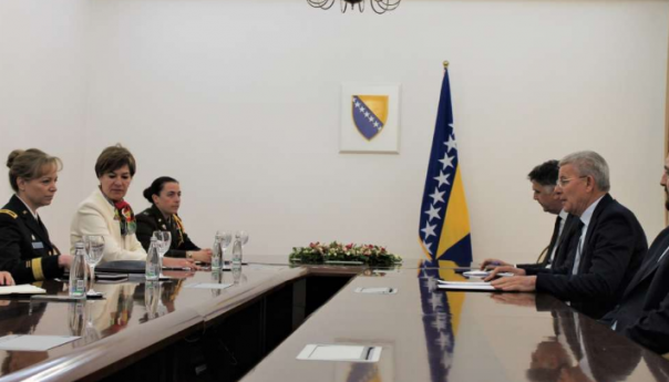 Džaferović i McGaha: BiH definira svoju sigurnosnu politiku s NATO-om