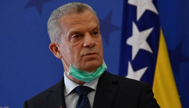 Džaferović i Turković ohrabrili ilegalne migrante da krenu ka BiH