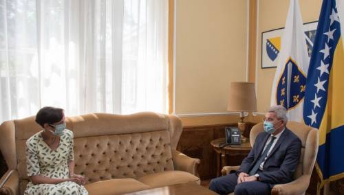 Džaferović i Uebber o EU putu BiH i godišnjici genocida u Srebrenici
