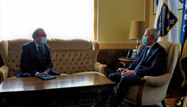 Džaferović informirao ambasadora Koča o aktuelnoj političkoj situaciji u BiH