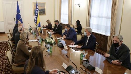 Džaferović i Komšić: Neupitna EU perspektiva BiH