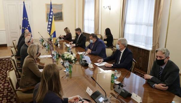 Džaferović i Komšić: Neupitna EU perspektiva BiH