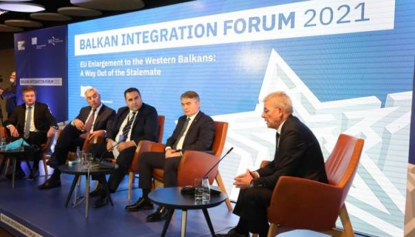 Džaferović: Međunarodna zajednica se treba posvetiti deblokadi rada institucija