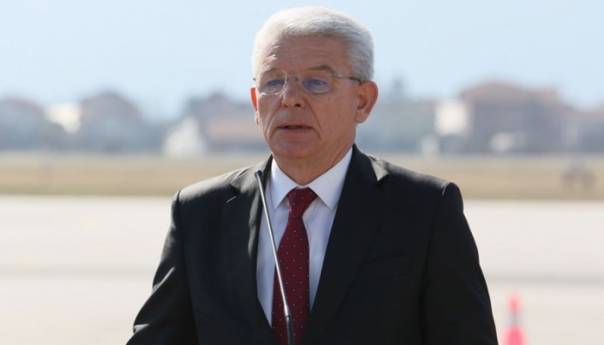 Džaferović nakon susreta s Vučićem: Relaksirati odnose