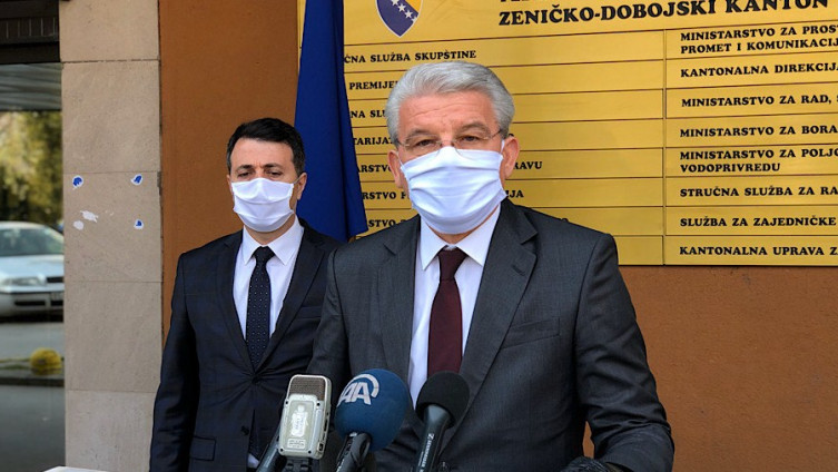 Džaferović: Ne smije doći do smanjenja penzija i invalidnina