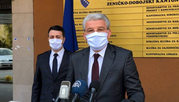 Džaferović: Ne smije doći do smanjenja penzija i invalidnina