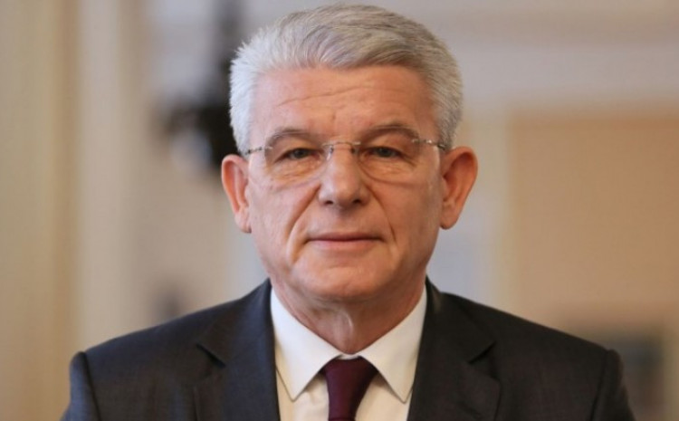 Džaferović o Vučićevim komentarima: Nema potrebe za nervozom