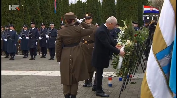 Džaferović položio vijenac i odao počast žrtvama Vukovara