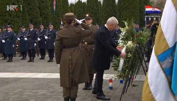 Džaferović položio vijenac i odao počast žrtvama Vukovara