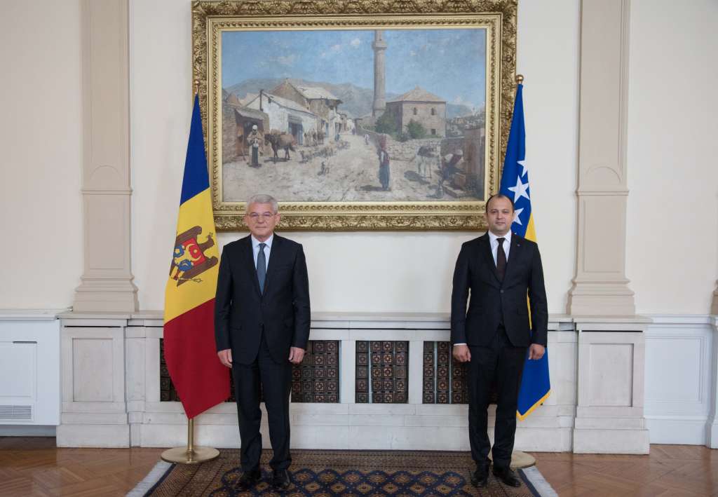 Džaferović primio akreditivno pismo moldavskog ambasadora Olega Țulee