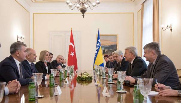 Džaferović primio delegaciju Komiteta Velike narodne skupštine Turske