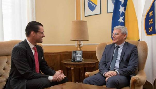 Džaferović primio direktora Fondacije "Konrad Adenauer" u BiH