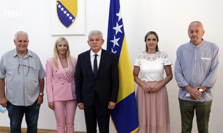 Džaferović primio dobitnike nagrade 'Nino Ćatić'