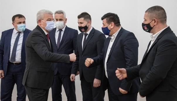 Džaferović primio u posjetu delegaciju Općine Bužim