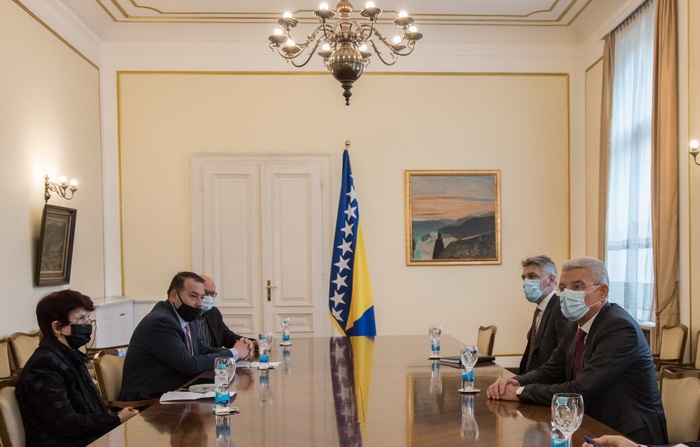 Džaferović razgovarao s delegacijama VKBI-a i HNV-a