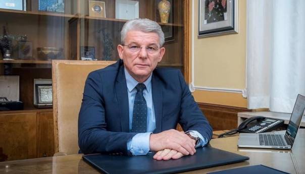 Džaferović razgovarao sa Schmidtom o značaju uloge OHR-a