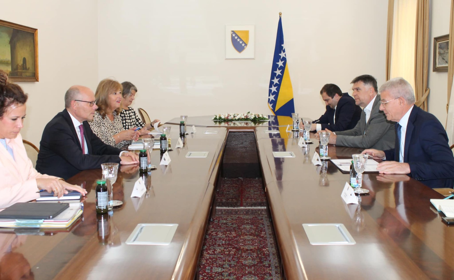 Džaferović s Beyerom: Zabrinjavajući navodni prijedlozi Christiana Schmidta