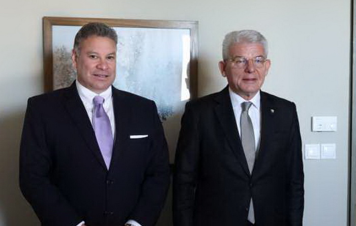 Džaferović s Escobarom: Održavanje izbora obaveza za sve