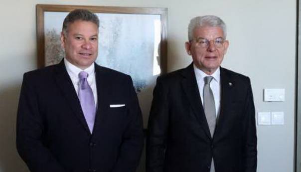 Džaferović s Escobarom: Održavanje izbora obaveza za sve