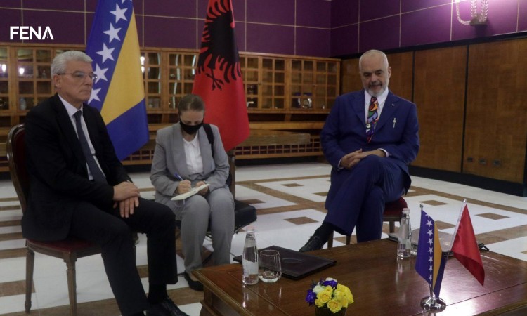 Džaferović i Rama o unapređenju odnosa BiH i Albanije