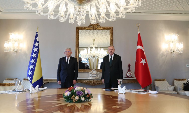 Džaferović se u Istanbulu susreo s Erdoganom 