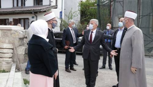 Džaferović: Svim povratnicima u BiH pomoći da ostanu u mjestima povratka