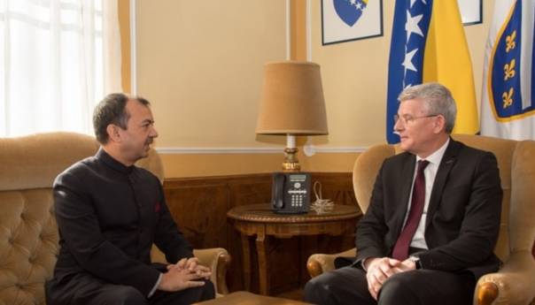 Džaferović u nastupnu posjetu primio novog ambasadora Indije