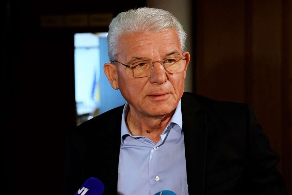 Džaferović: HDZ pomaže SNSD-u da ostane u poziciji