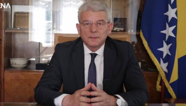 Džaferović uputio telegram saučešća Bidenu