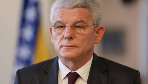 Džaferović uputio telegram saučešća povodom smrti Rafeta Husovića