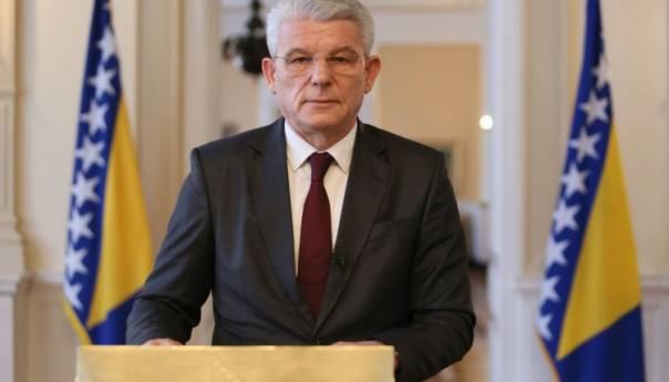 Džaferović: Ustavna mi je pozicija štititi sve građane i narode BiH