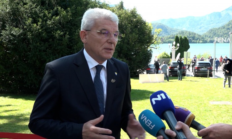 Džaferović: Visoki predstavnik će pomoći da se ne koriste blokade 