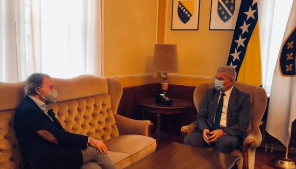 Džaferović zahvalio ambasadoru Arriju za sve što je uradio za BiH tokom rata