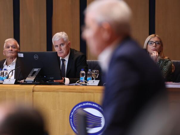 Džaferović žestoko Čoviću: Tipično za vas, lovite u mutnom