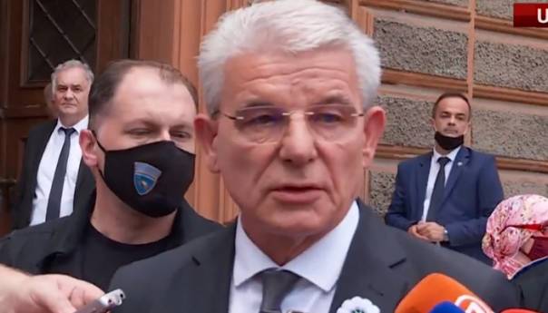 Džaferović: Žrtvama genocida poštovanje treba odavati cijeli svijet