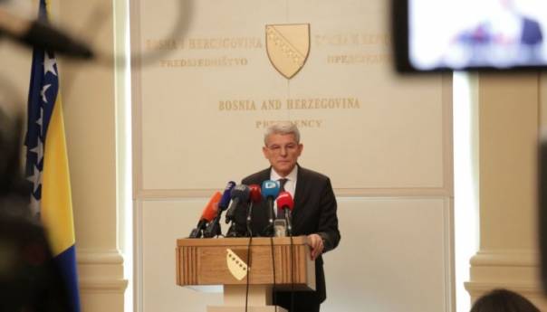 Džaferović: Zvanični Zagreb se treba dobro zamisliti nakon rezolucije