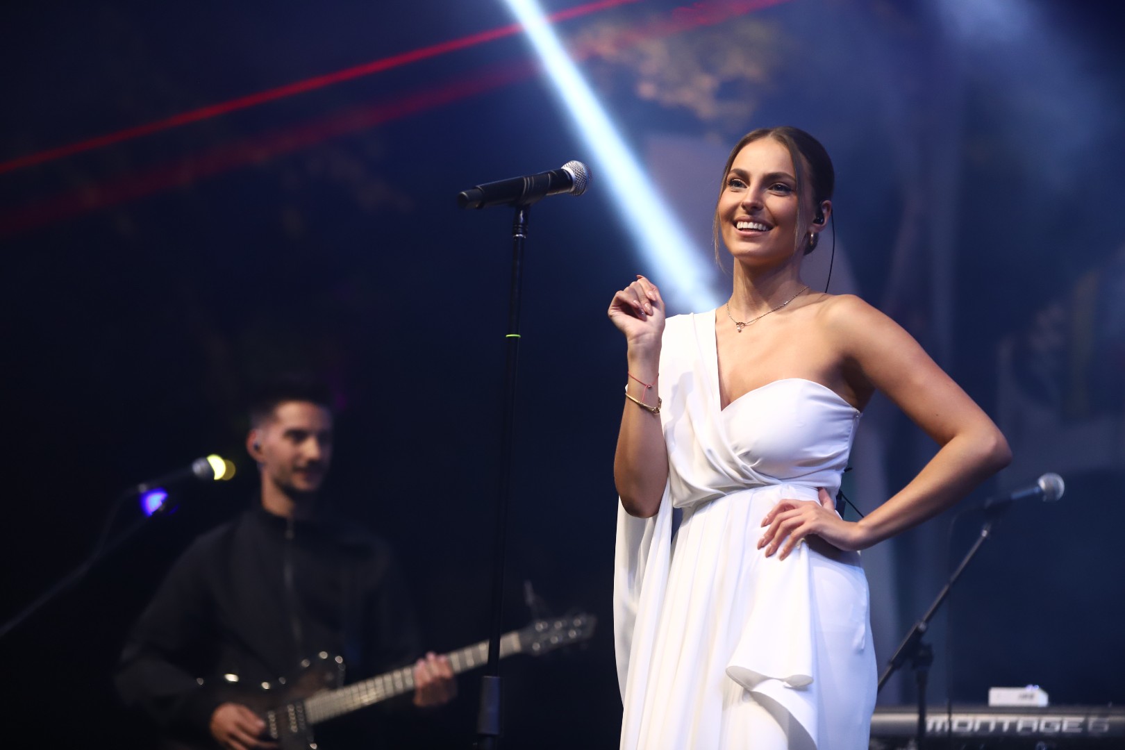 Džejla Ramović održala spektakularan koncert i najavila novu pjesmu